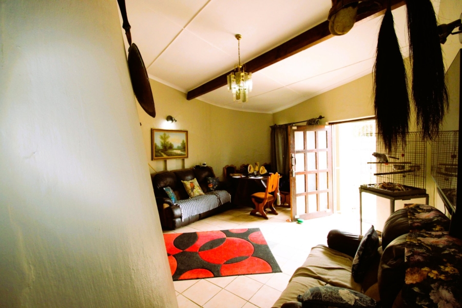 To Let 6 Bedroom Property for Rent in Gonubie Eastern Cape